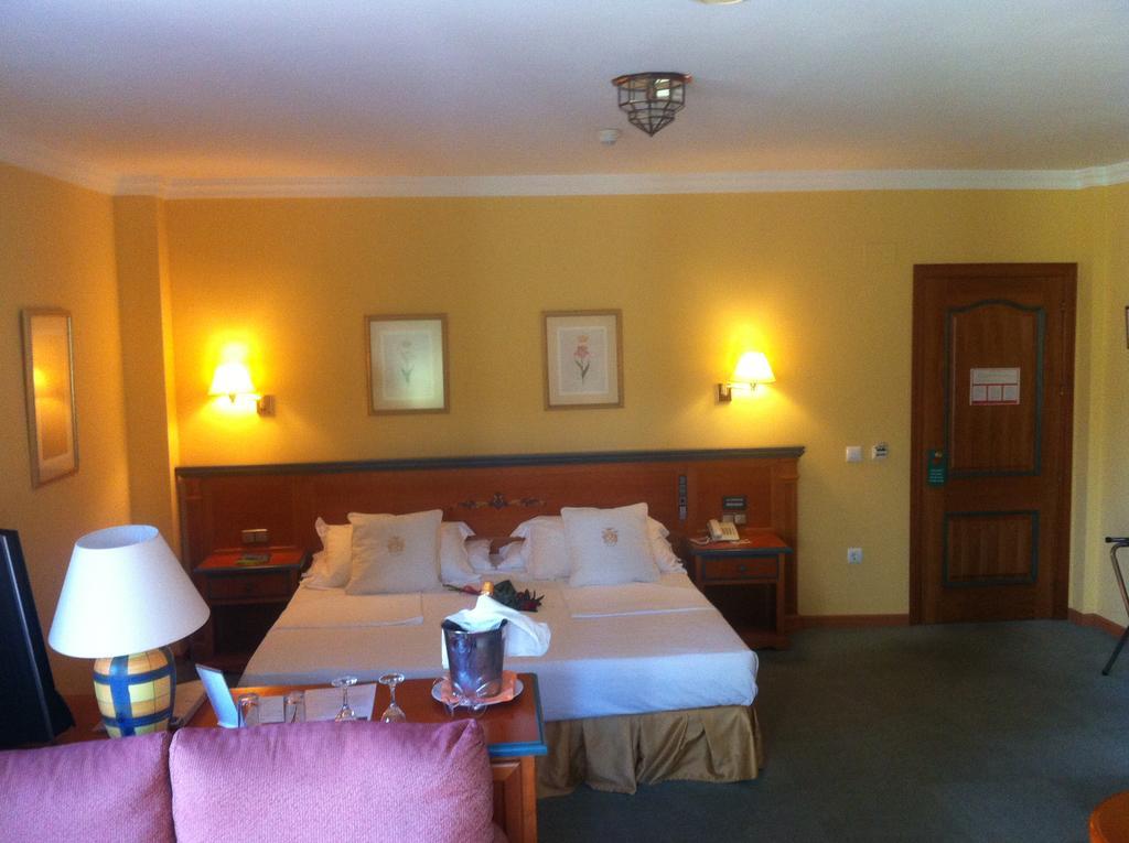 Hotel Tamisa Golf Mijas Buitenkant foto