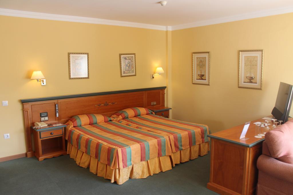 Hotel Tamisa Golf Mijas Buitenkant foto